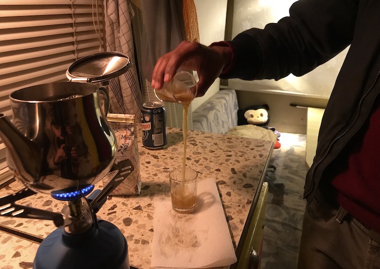 Preparing a Saharan tea