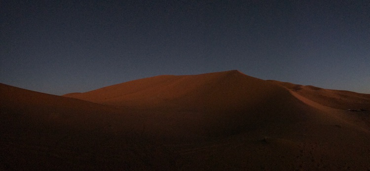 Big dune in the dark