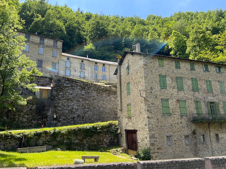 Ancient building near Escouloubre
