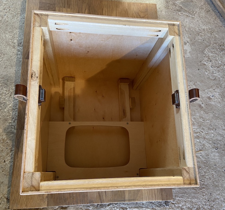 Toilet box without containers