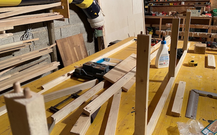 Building the frame with dowels
