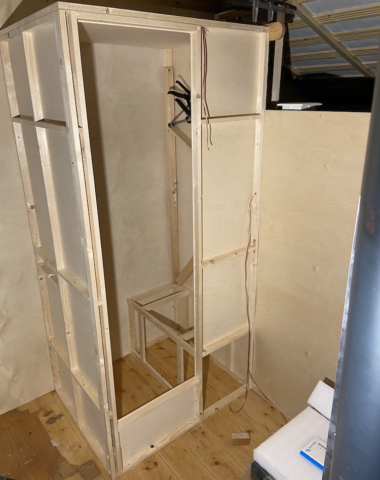 Final scaffold of the bathroom installed into the cabin