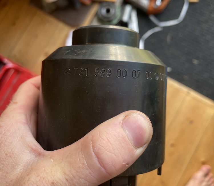 Original Mercedes spindle nut socket, part number 731589000700