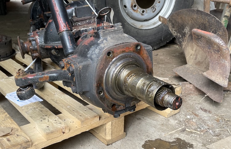 Spindle sleeve on the axle