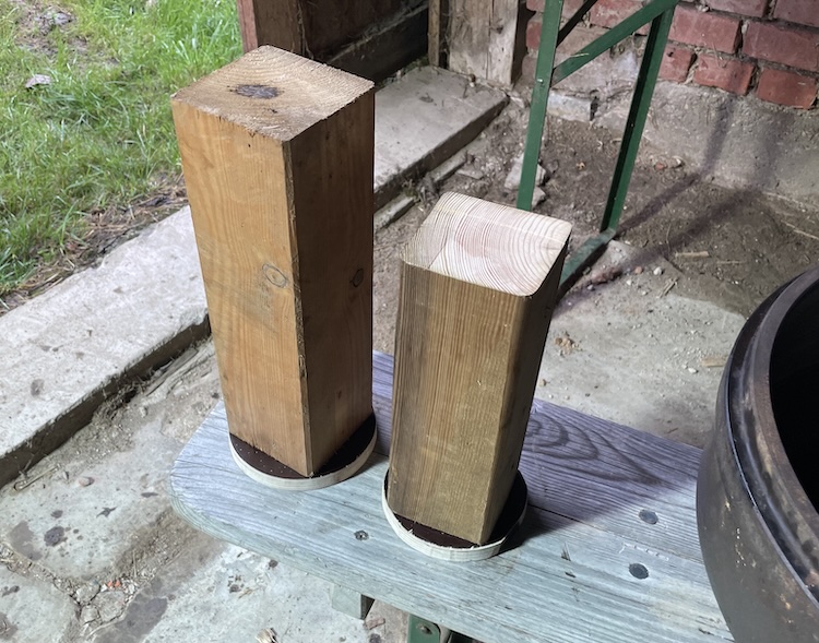 Auxiliary tools made from a hard plywood plate for tapping the bearing races into the brake drum hub