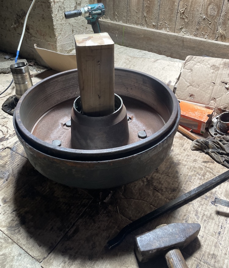 Tapping the bearing race onto the outer wheel bearing