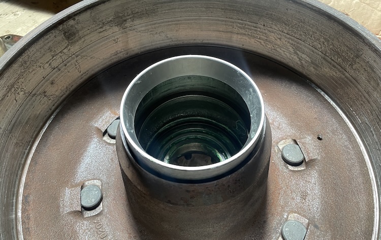 Inner wheel bearing race