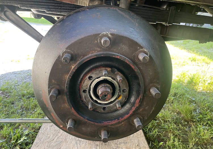 Brake drum with the freewheel hub removed