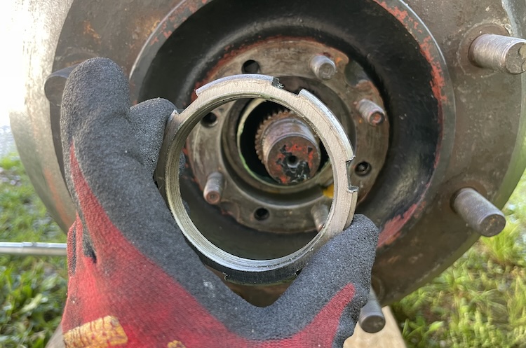 Installing the inner locknut