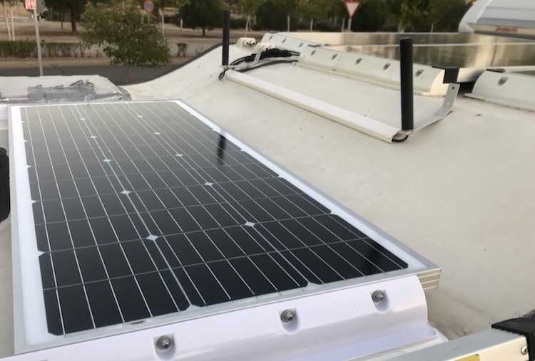 Solar panels and MIMO antennas on the roof